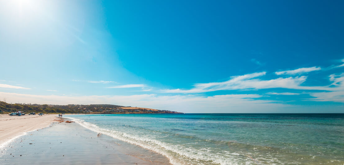 Blick auf den Strand in der Emu Bay auf Kangaroo Island