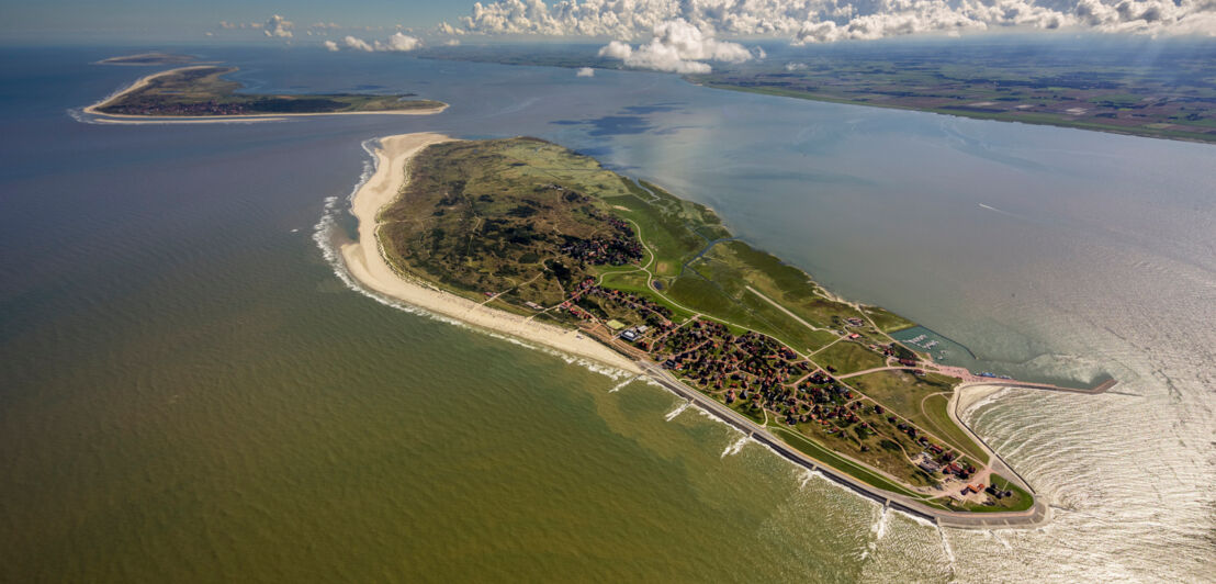 Die Ostfriesische Insel Baltrum von oben