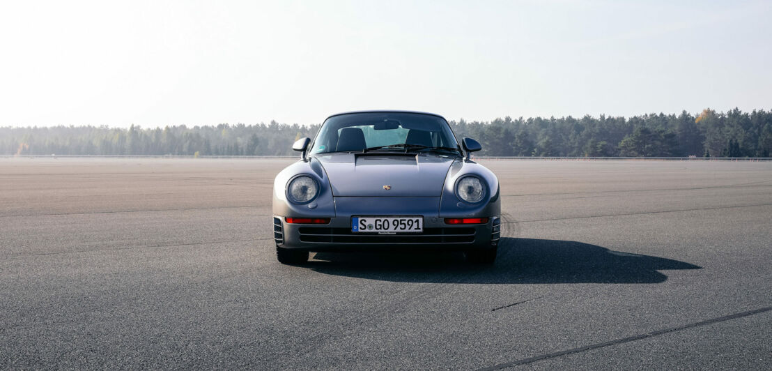 Ein Porsche 959 S von vorn.