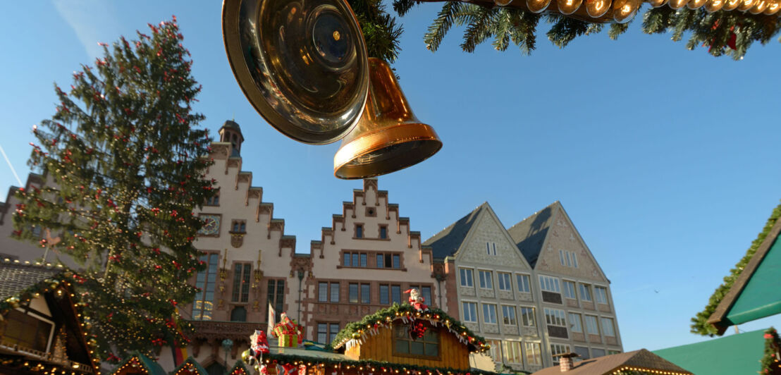 Stände auf dem Frankfurter Weihnachtsmarkt.