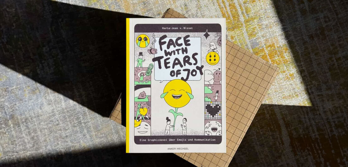 Face with Tears of Joy: Eine Graphic Novel über Emojis und Kommunikation