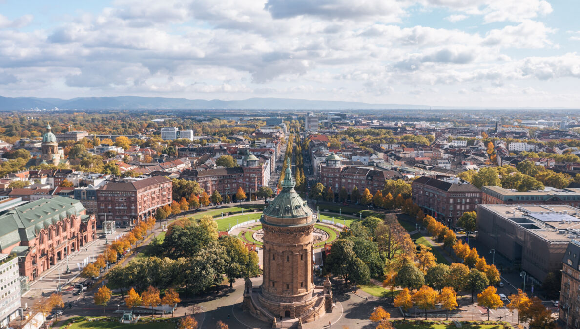 Blick auf die Skyline einer Stadt