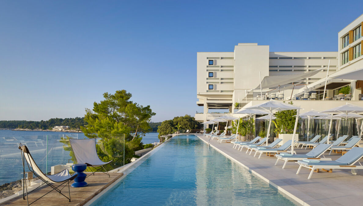 Der Pool des Grand Hotel Brioni Pula