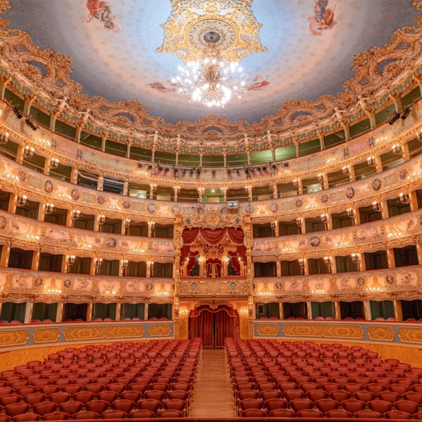 Das Opernhaus La Fenice in Venedig