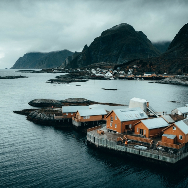 Blick auf das Holmen Lofoten aus der Vogelperspektive