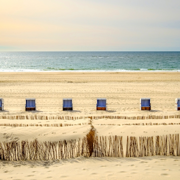 Strandkörbe am Strand