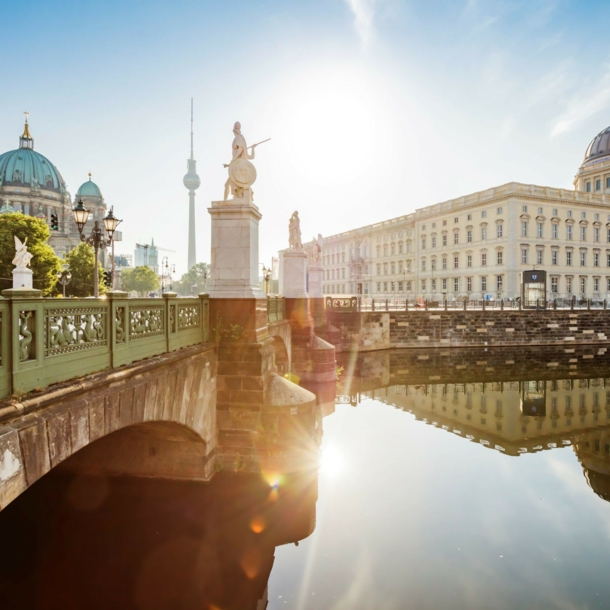 Das Berliner Humboldt Forum an der Spree