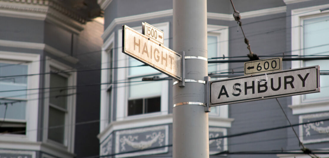 Blick auf das Straßenschild Haight Ashbury