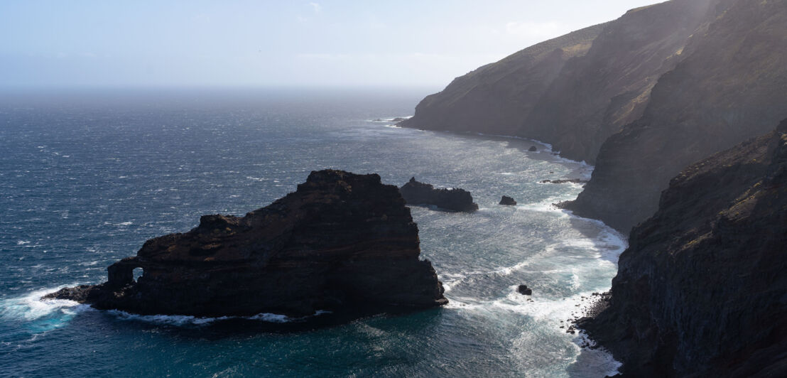 Blick auf den Felsen Roque de Santo Domingo, auf La Palma, Kanarische Inseln