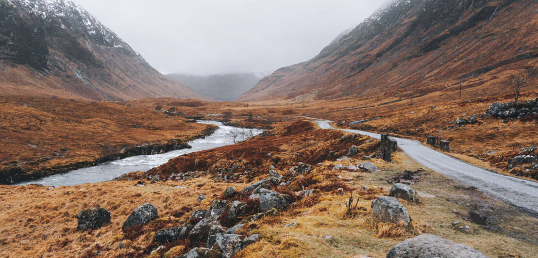 Blick durch das Tal Glen Etive in den schottischen Highlands