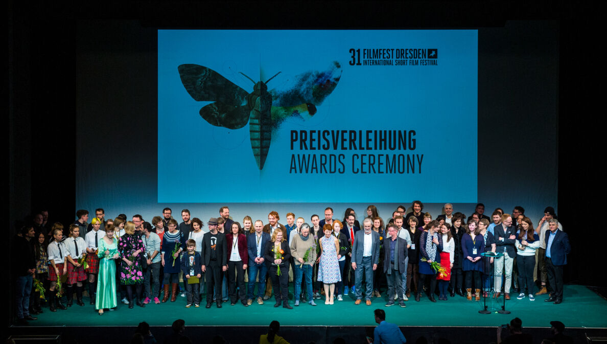 Gruppenbild von der Preisverleihung beim Filmfest Dresden 2019