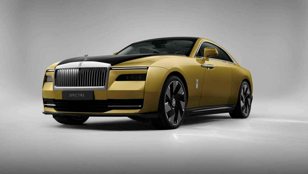 Der Rolls Royce Spectre von vorne