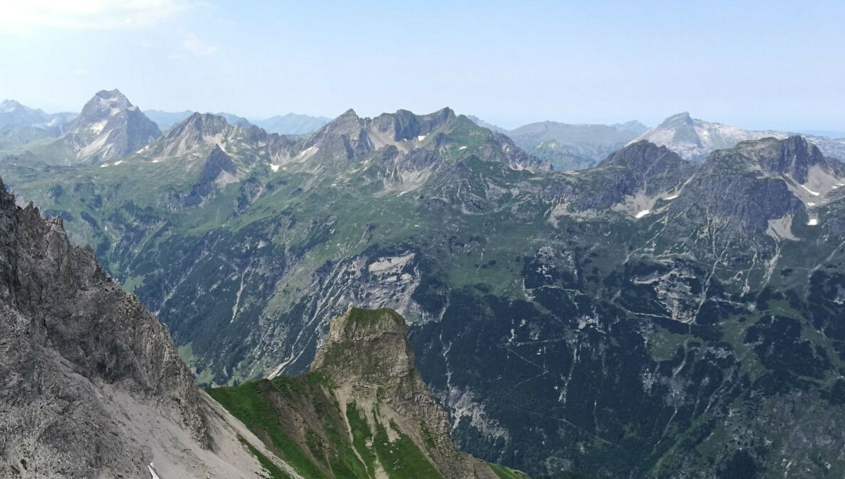 Panoramaaufnahme des Mindelheimer Klettersteigs.