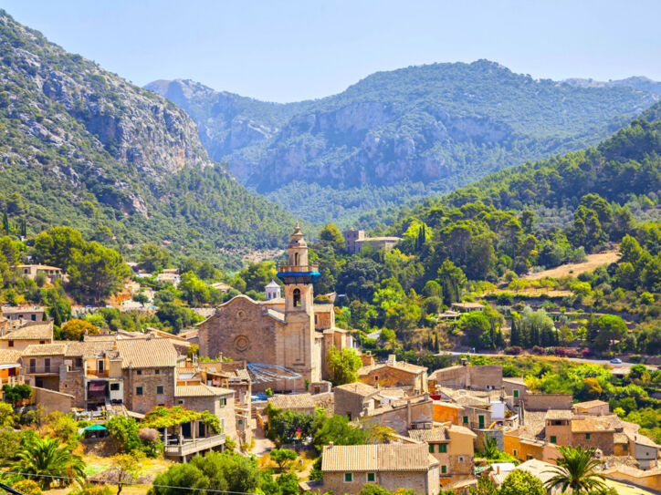 Ein Bergdorf auf Mallorca