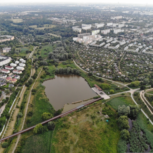 Luftbild von oben mit Blick auf Berlin Marzahn