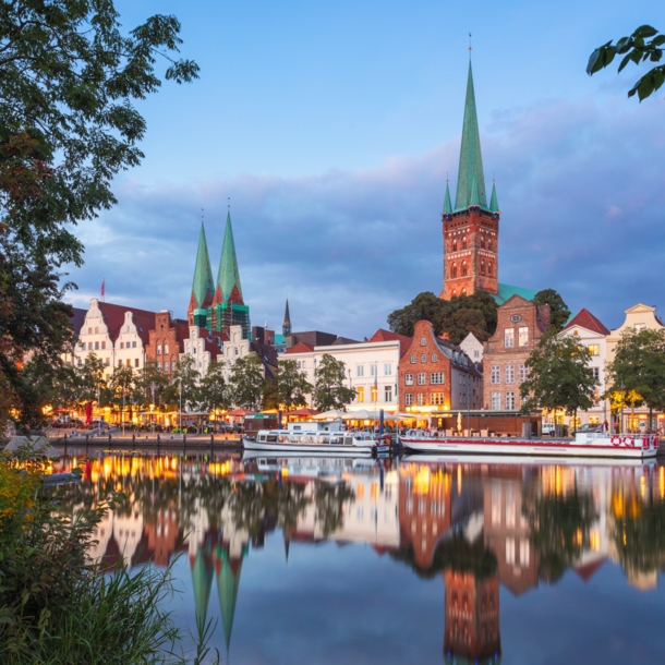 Panoramablick auf die Altstadt von Lübeck