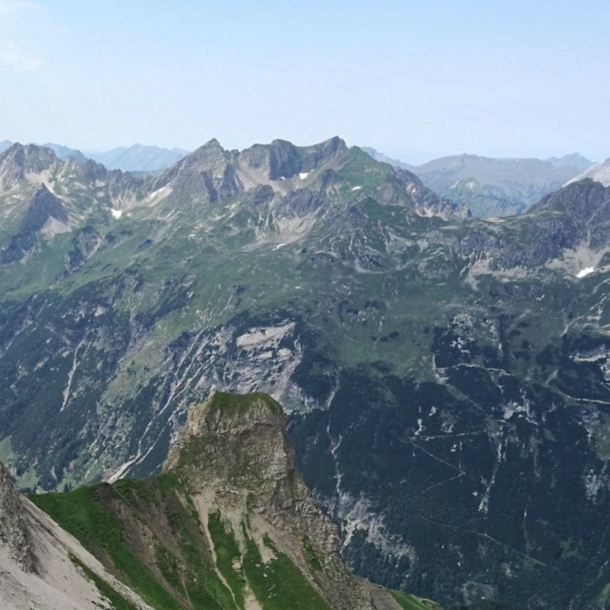 Panoramaaufnahme des Mindelheimer Klettersteigs.