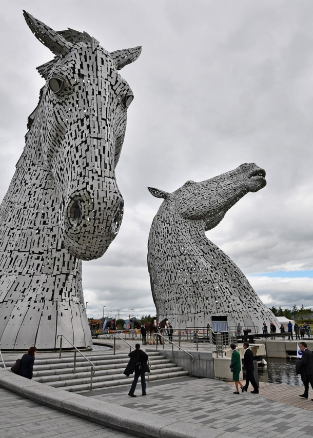 Prinzessin Anne eröffnet die Skulptur „The Kelpies“.