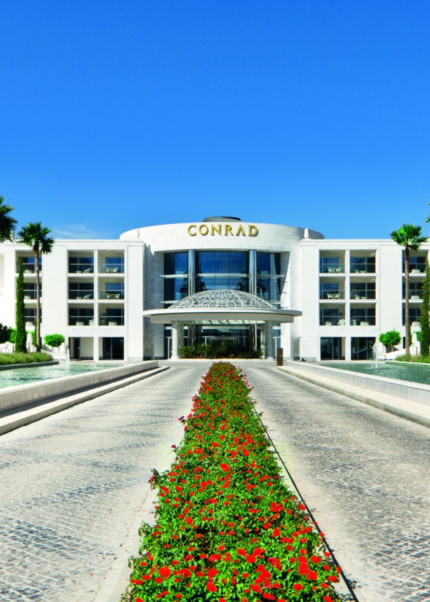 Eingang des Hotels Conrad Algarve.