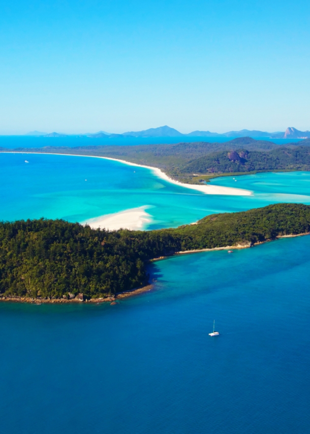 Luftaufnahme der Whitsundays Inselgruppe in Queensland, Australien.